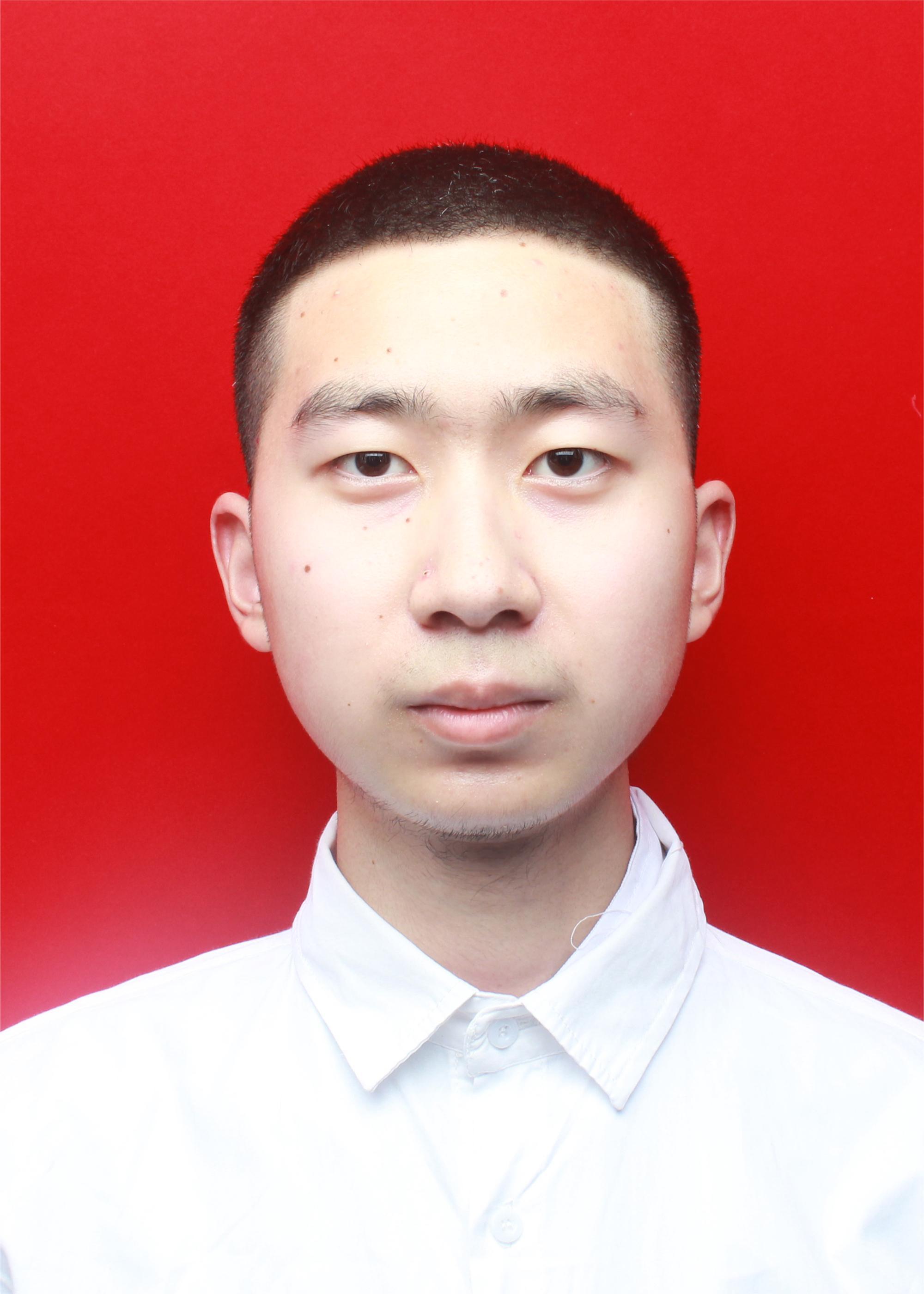潘炜